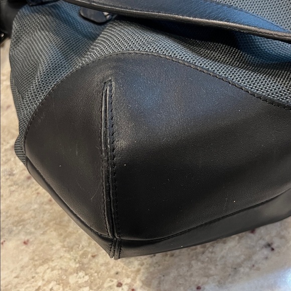 LL Bean Messenger Bag - Picture 11 of 11